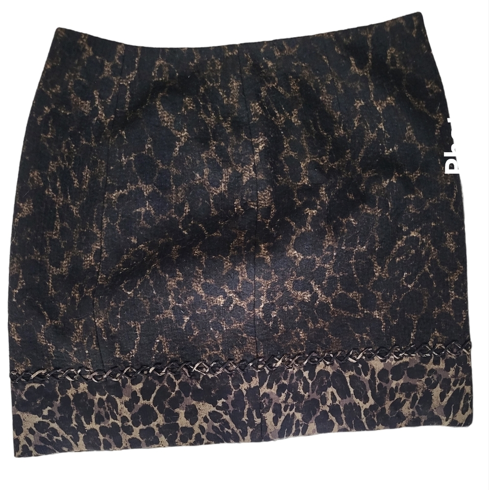 NEW Elie Tahari Animal Print Skirt Size 8 Mini Wool Mix.